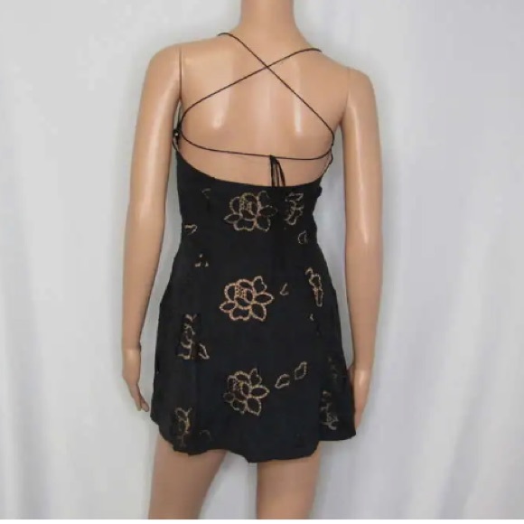 NWT For Love & Lemons Renee strappy tie cross cross black nude floral mini dress - Picture 11 of 14